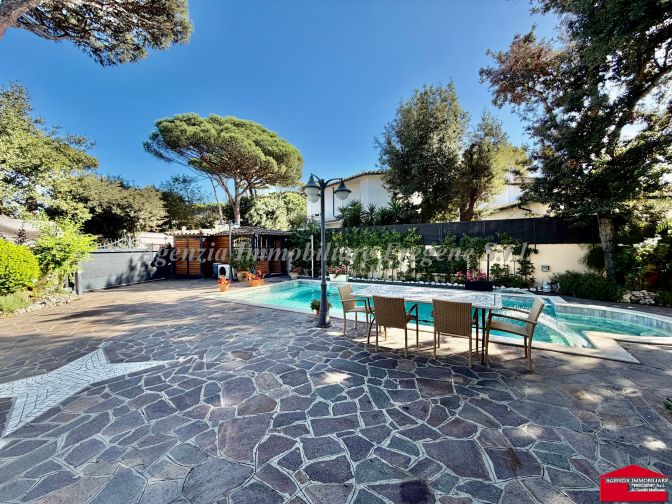 Villa con Piscina Fregene Centro