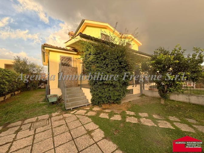 Aranova - Villino bifamiliare