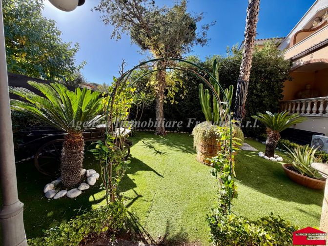 Villa con Piscina Fregene Centro